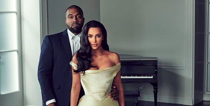 Ким Кардашьян надела винтажное платье Vivienne Westwood на день рождения Пи Дидди