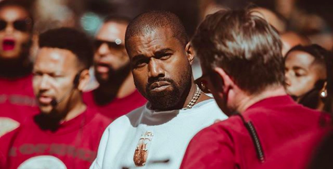 Воскресную службу Канье Уэста сравнили со скандально известным Fyre Festival