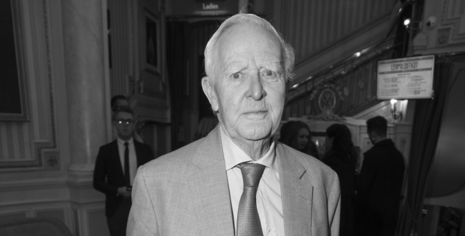 Умер британский писатель Джон ле Карре