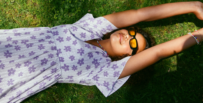 Monki впервые создал коллекцию из складских остатков и обрезков тканей