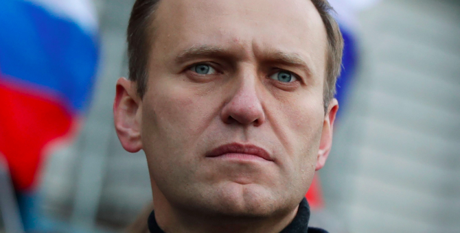 Алексей Навальный получил реальный срок по делу «Ив Роше»