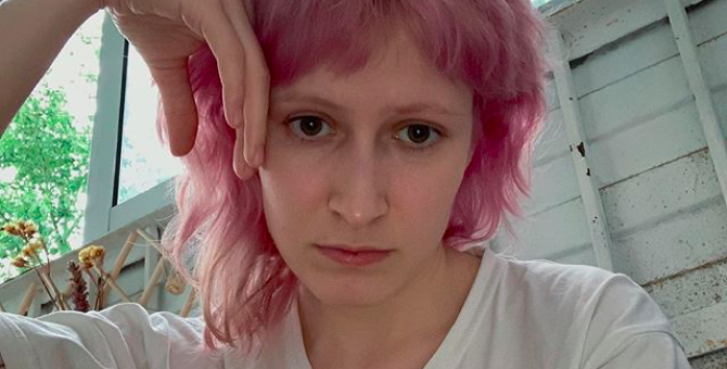 Полиция начала проверку в отношении фем-блогерки Ники Водвуд из-за гей-пропаганды