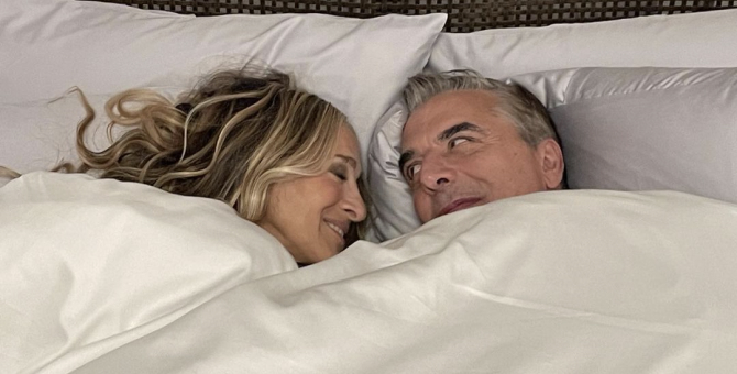 Крис Нот поделился еще одним фото со съемок продолжения «Секса в большом городе»