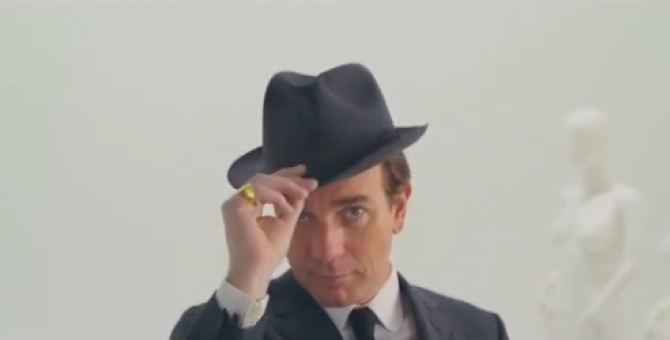 Появились тизеры сериала о дизайнере Рое Халстоне с Юэном Макгрегором