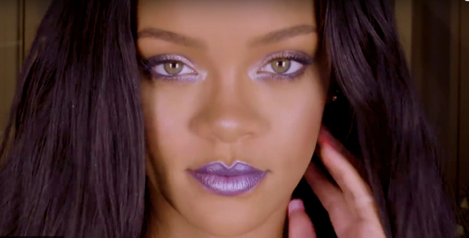 «Ледяной» макияж Рианны в новом бьюти-тьюториале Fenty Beauty