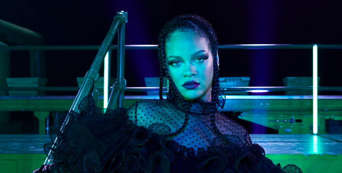 Рианна представила новую коллекцию Savage x Fenty