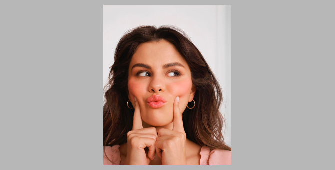 Селена Гомес назвала дату старта продаж своего бренда Rare Beauty