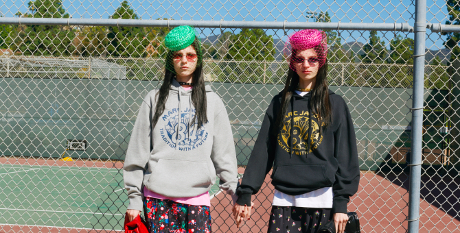 Марк Джейкобс выпустил коллаборации с New York Magazine и комиксами Peanuts