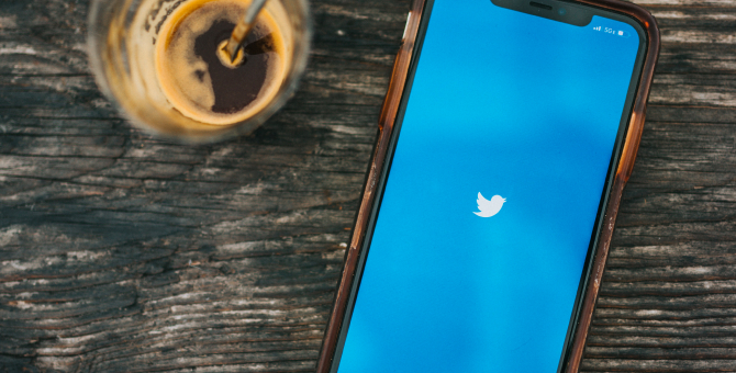 Роскомнадзор замедлит скорость работы Twitter из-за запрещенного контента