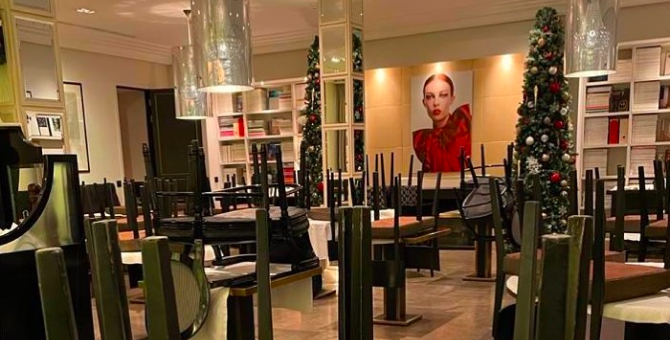 Аркадий Новиков объявил о закрытии Vogue Café в Москве