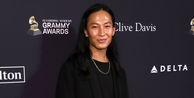 Александра Вэнга обвинили в сексуальных домогательствах