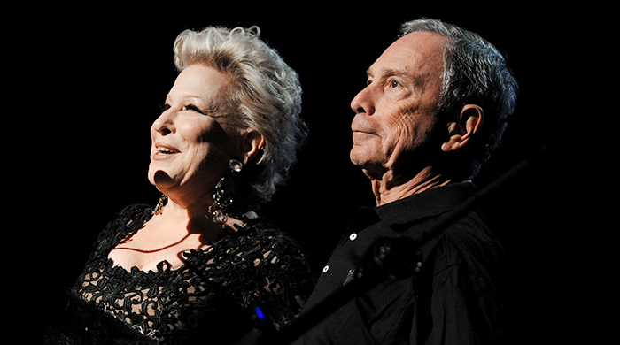 Бетт Мидлер и Майкл Блумберг отпраздновали Хэллоуин