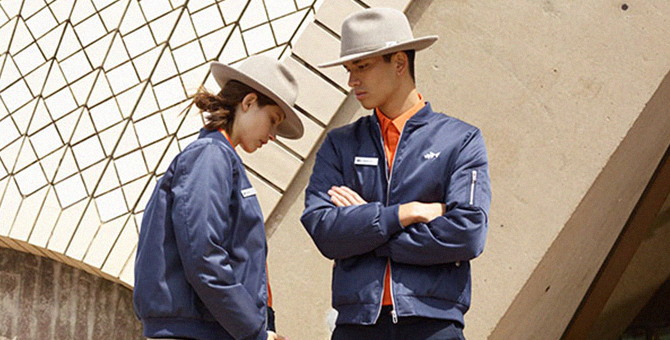 Кто делает форму для сотрудников театра и музеев: 5 вдохновляющих примеров