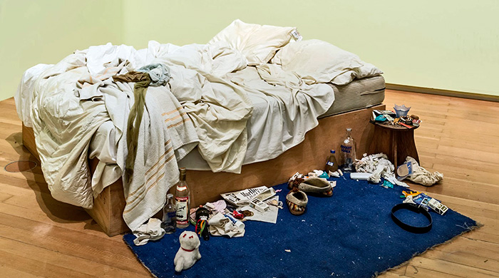 \"Кровать\" Трейси Эмин на 10 лет переедет в Tate Modern