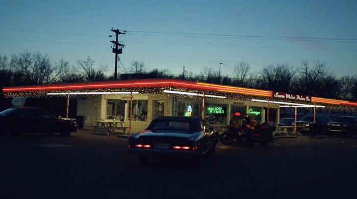 Режиссер \"Самого пьяного округа в мире\" снял клип на песню Джонни Кэша