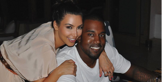 Канье Уэст обвинил Ким Кардашьян в попытке «запереть его в больнице» в Twitter. Затем он удалил пост