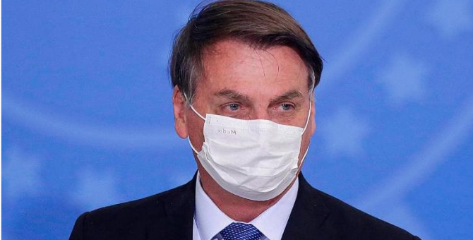 Президент Бразилии Жаир Болсонару болен коронавирусом