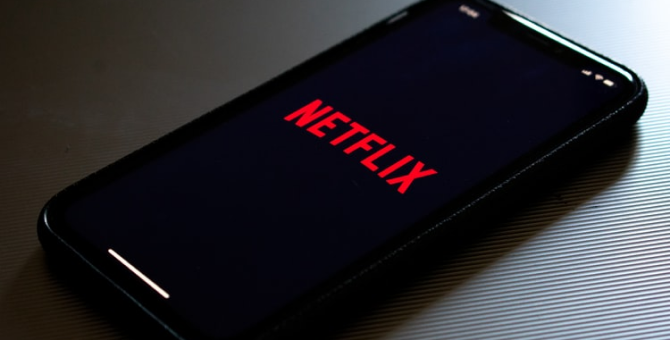 Netflix разыграет подписку на 83 года