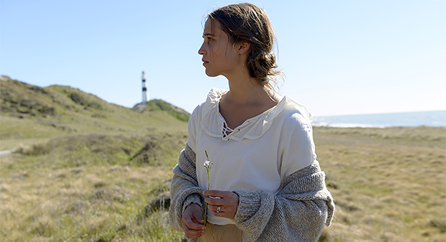 10 лучших ролей: Алисия Викандер