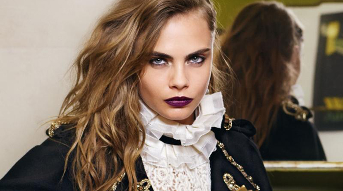 Первый взгляд: Кара Делевинь в кампании Chanel Paris-Salzburg
