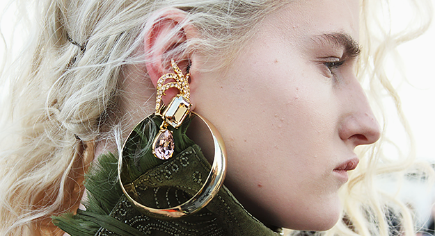 Прямая трансляция «ДЛТ Fashion Show весна-лето 2017»