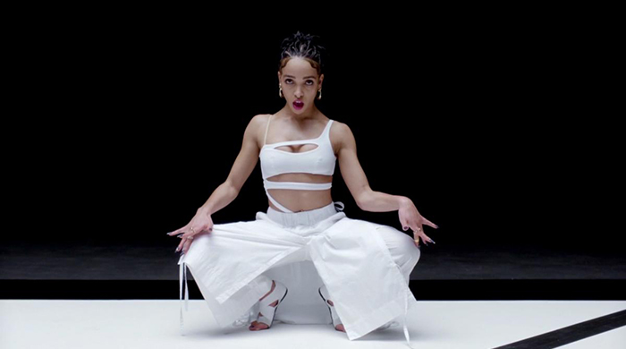FKA Twigs представила новый альбом и мини-фильм M3LL155X