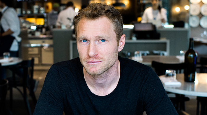 Дмитрий Турсунов: \"И в обезьянку можно вбухать деньги, но в теннис она не заиграет\"