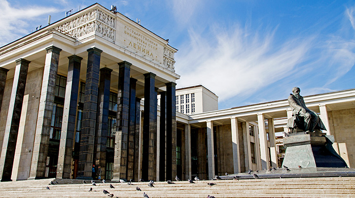 Двор \"Ленинки\" превратят в креативное пространство