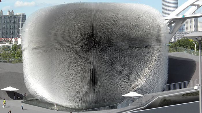 Burberry и Музей Хаммера откроют выставку дизайнера Томаса Хезервика