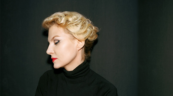 Рената Литвинова готовит спектакль с музыкой Земфиры и костюмами Рубчинского