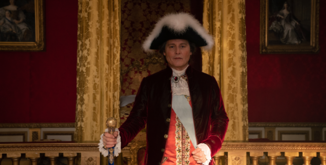 Джонни Депп появился в образе Людовика XV из «Фаворитки» Майвенн Ле Беско