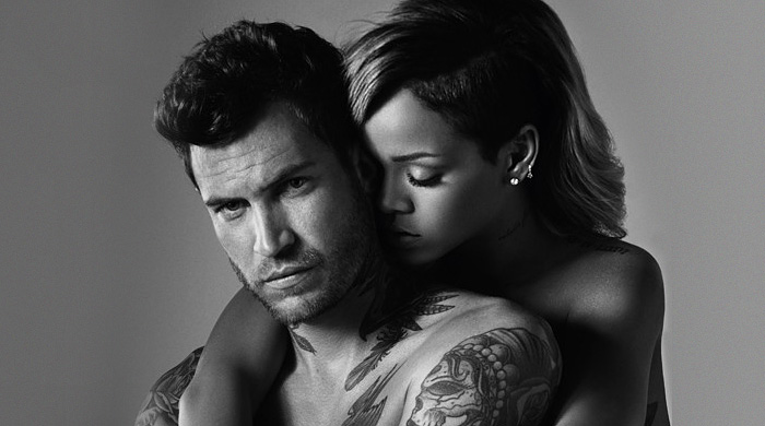 Рианна выпускает первый мужской аромат