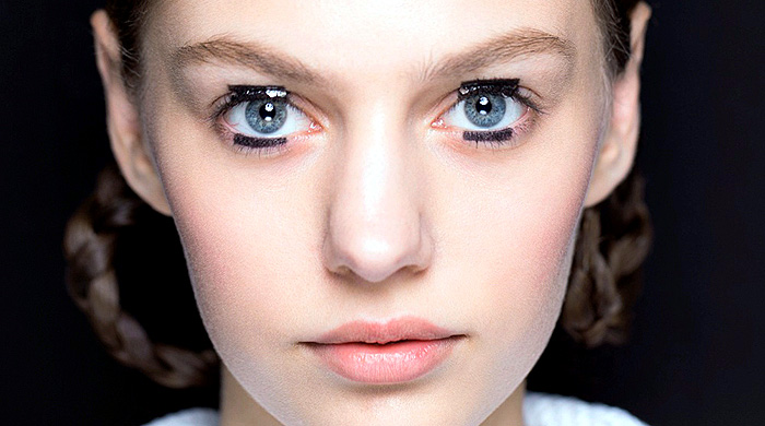 Красота в деталях: макияж с показа Dior pre-fall 2015
