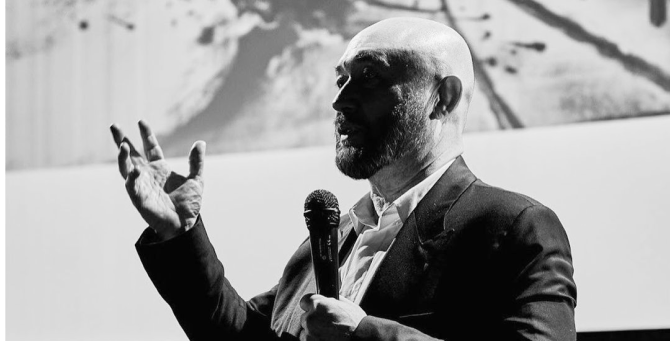 Тимур Бекмамбетов продал российскую часть студии Bazelevs