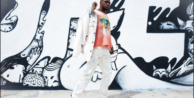 Guess и Alchemist представили летнюю коллаборацию в стиле 90-х