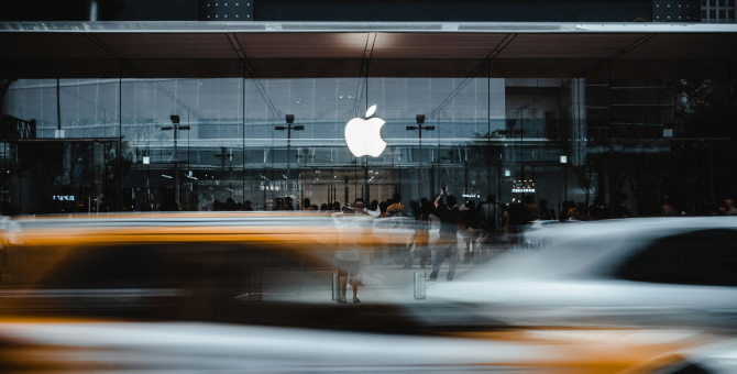 Apple планирует начать выпускать домашних роботов