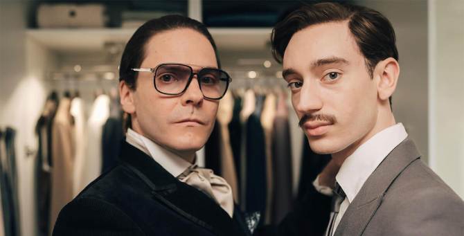 Hulu опубликовал трейлер сериала «Стать Карлом Лагерфельдом»