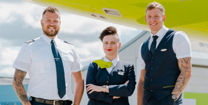 AirBaltic первой в Европе разрешила экипажам самолетов пирсинг и татуировки