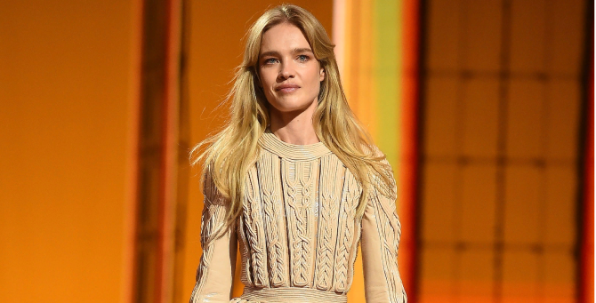 Мила Йовович, Карла Бруни, Наоми Кэмпбелл и Наталья Водянова закрыли показ Balmain