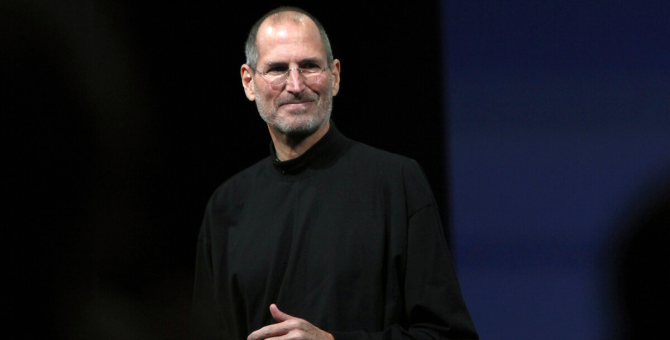 Визитку с автографом Стива Джобса продали за 180 тысяч долларов