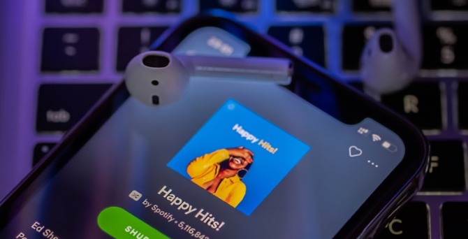 В Spotify появятся тексты большинства песен из каталога