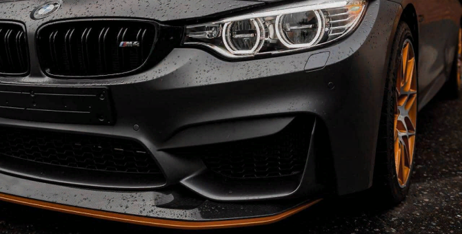 Коллекционный автомобиль BMW M4 GTS появился на российском рынке