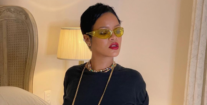 Барбадос вышел из-под власти британской монархии и сделал Рианну национальным героем