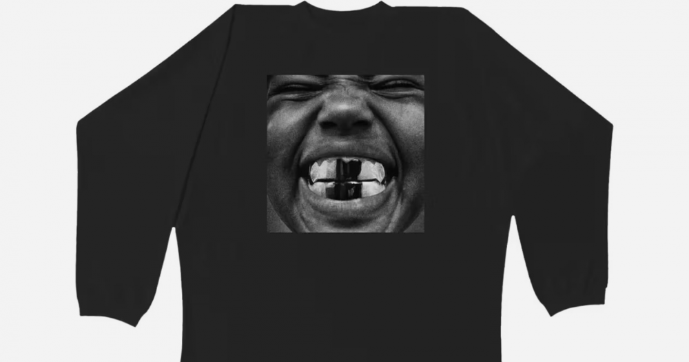 Канье Уэст анонсировал новую линейку мерча