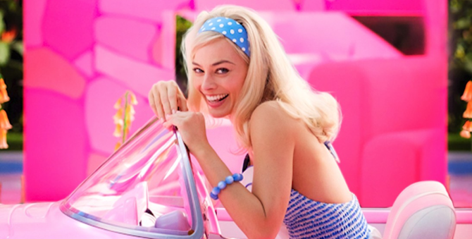 Warner Bros. показала первый кадр из фильма «Барби» с Марго Робби