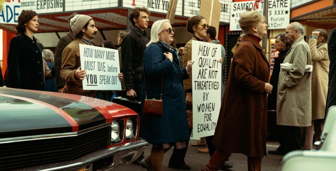 Кирилл Серебренников поделился кадрами со съемок фильма про Эдуарда Лимонова