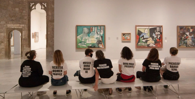 В Музее Пикассо прошла акция против жестокого обращения художника с женщинами