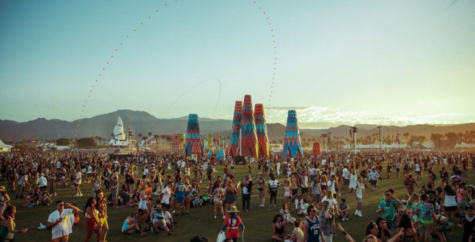 Билли Айлиш, Гарри Стайлз и Канье Уэст выступят на фестивале Coachella