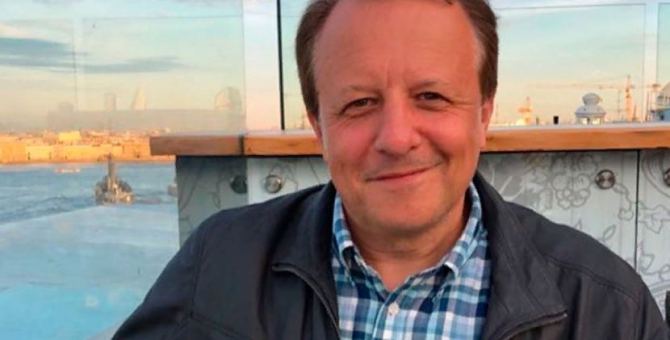 Спортивный комментатор Леонид Генусов умер в 62 года