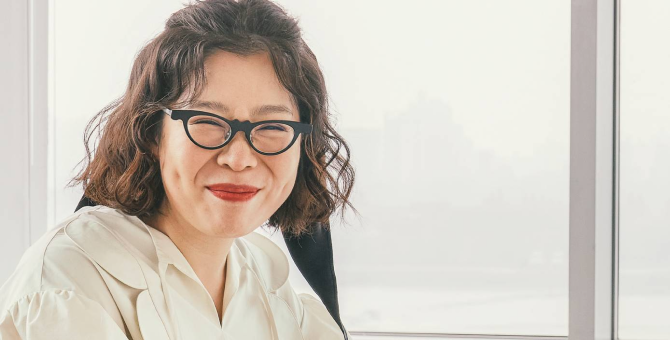 & Other Stories выпустит коллекцию с полуфиналисткой LVMH Prize Минджу Ким